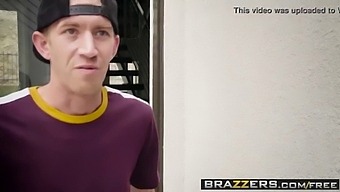 Alexis Fawx E Danny D Sono I Protagonisti Di Un Video Di Brazzers Su Strani Lavori E Relazioni