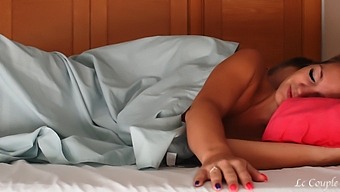 Sorpresa Matutina De La Esposa: Erection Dentro De Su Coño Mojado